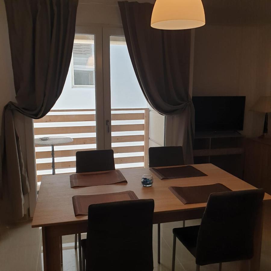 Summer Mamaia Năvodari Buitenkant foto